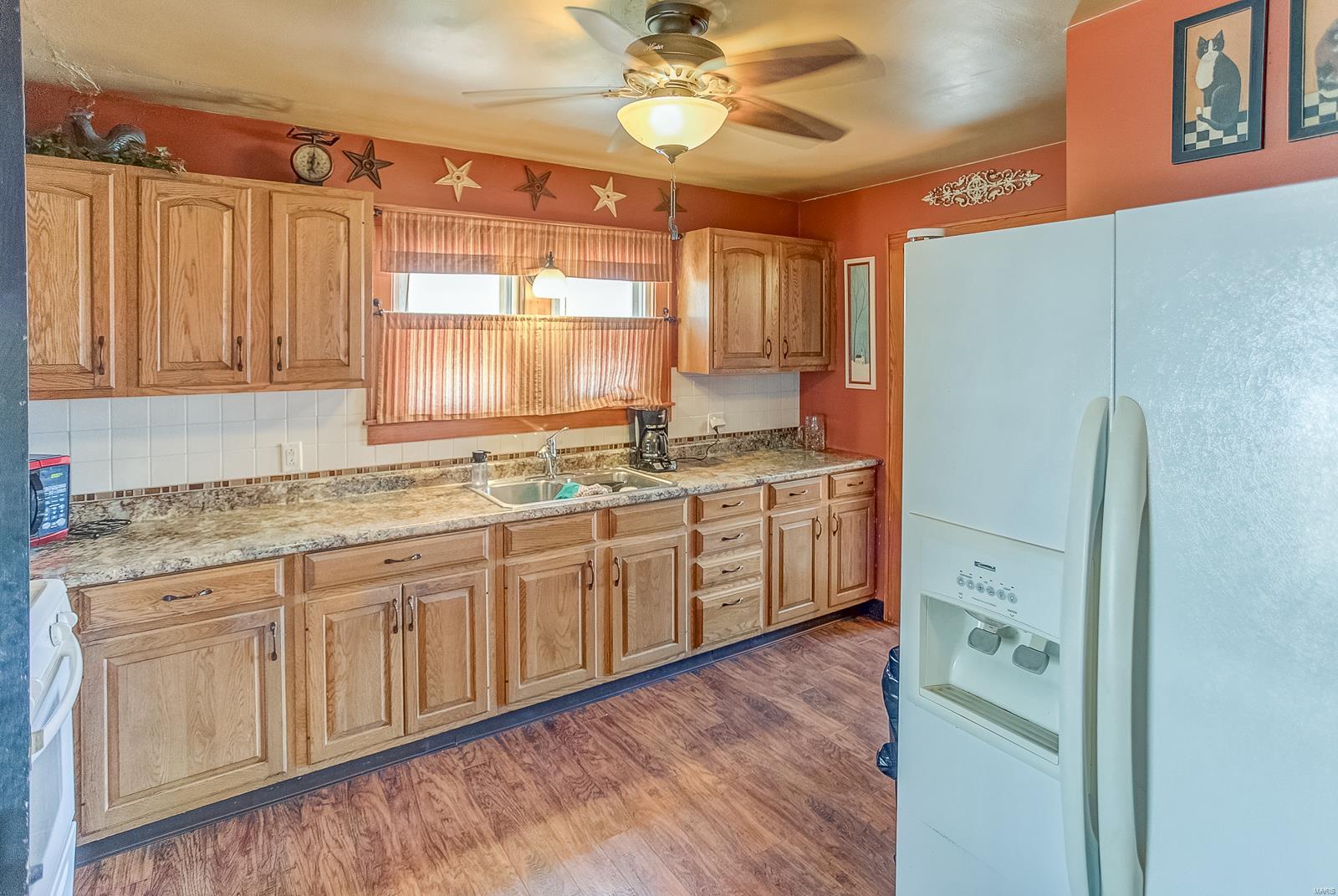 528 South Rapp Avenue Columbia, IL 62236 - Photo 9 of 39 Gallery Image 9