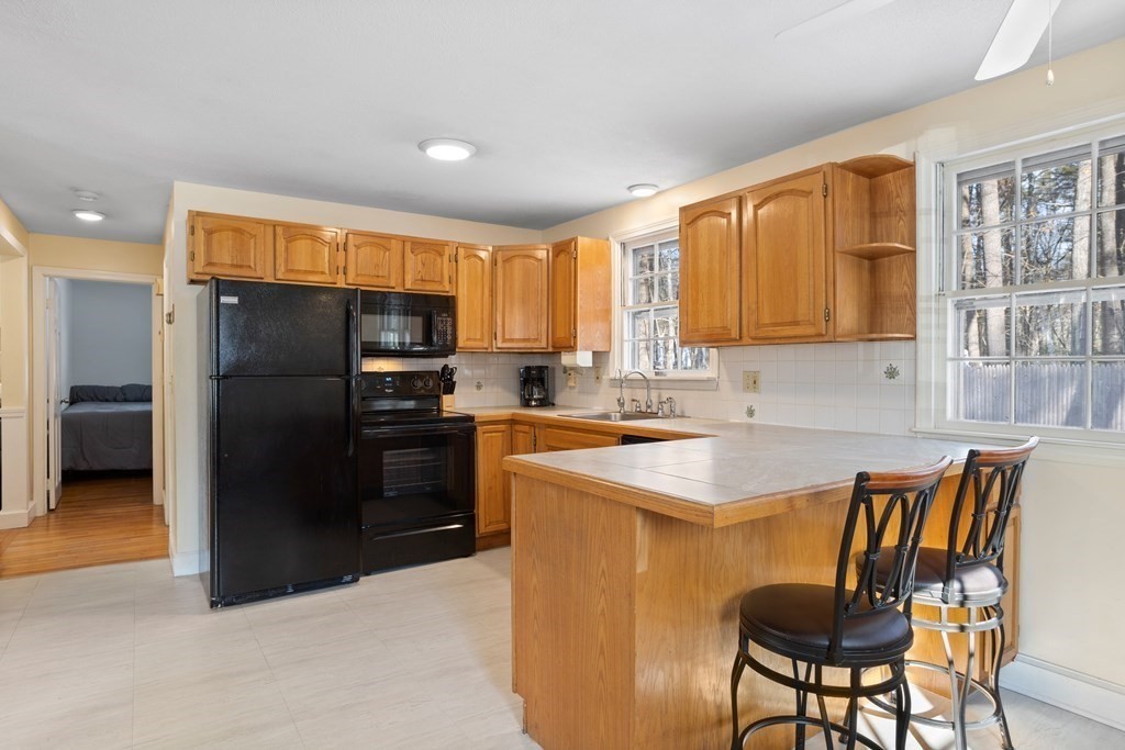 172 Groton Road Westford, MA 01886 - Photo 8 of 32 Gallery Image 8