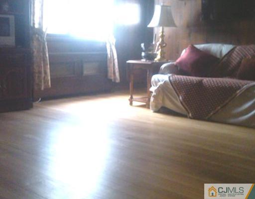 19 Old Post Road Edison, NJ 08817 - Photo 5 of 22