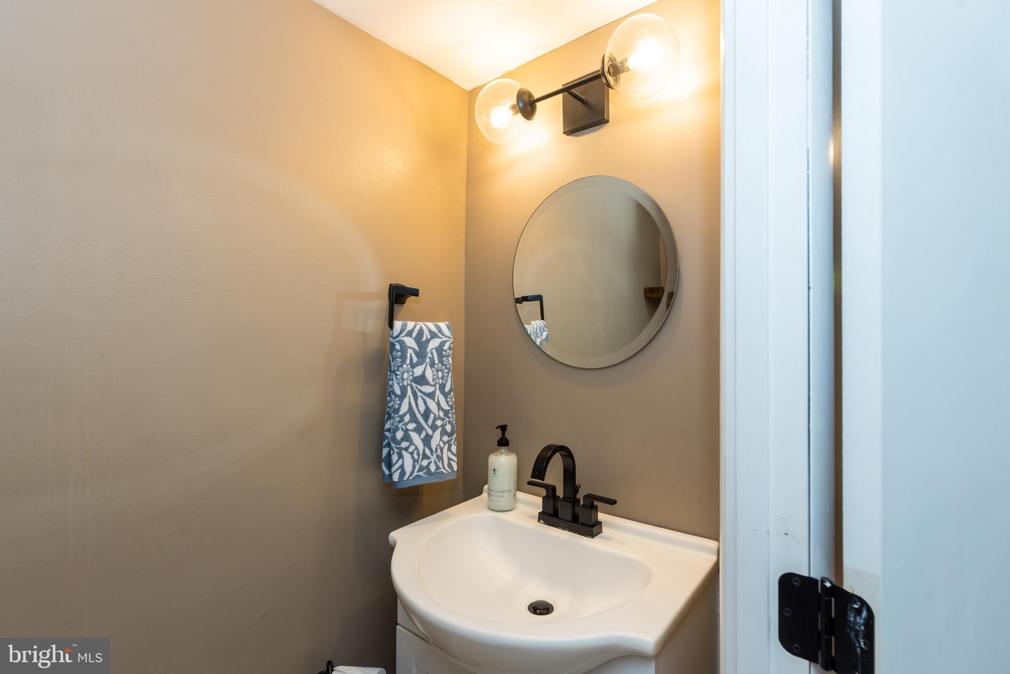 5437 Fallriver Row Court Columbia, MD 21044 - Photo 16 of 43 Gallery Image 16