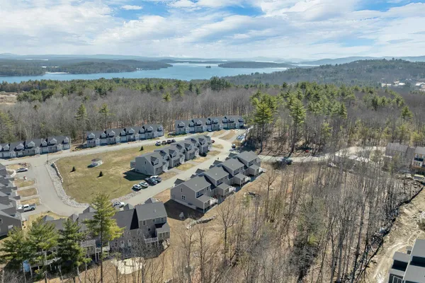 $639,900 | 98 Brook Hill, Unit 98, Meredith, NH 03253