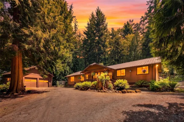 $740,000 | 21005 197th Avenue East, Orting, WA 98360
