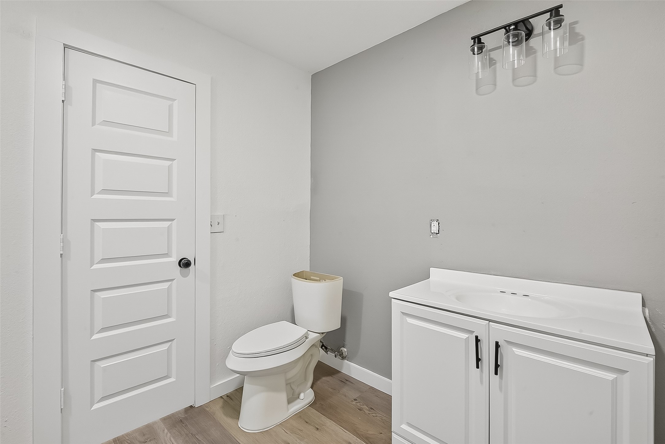 4933 Doolittle Boulevard Houston, TX 77033 - Photo 15 of 28