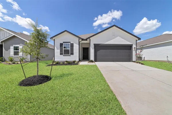 $2,200 | 31030 Gayle Prairie Oaks Street, Waller, TX 77484