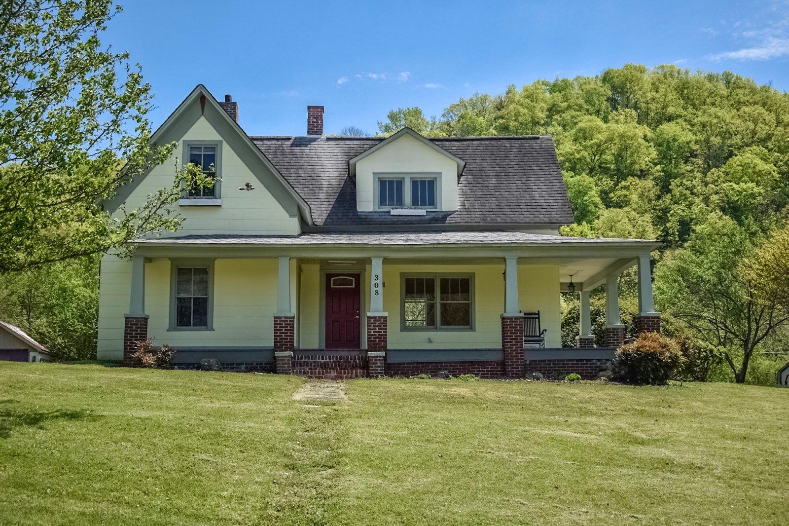 308 Front Street Luttrell, TN 37779 - Photo 1 of 27 IMG_7017