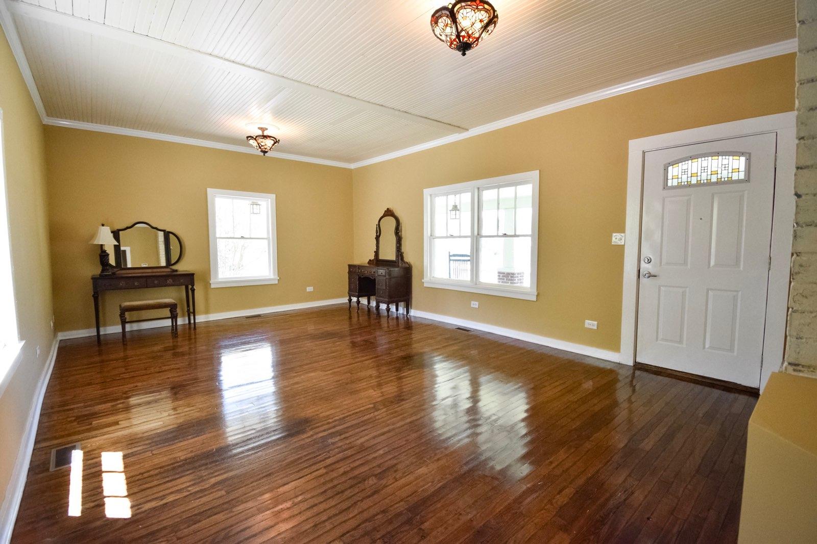 308 Front Street Luttrell, TN 37779 - Photo 4 of 27 IMG_6993