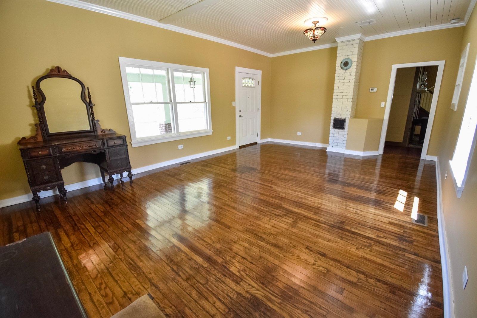 308 Front Street Luttrell, TN 37779 - Photo 5 of 27 IMG_6992