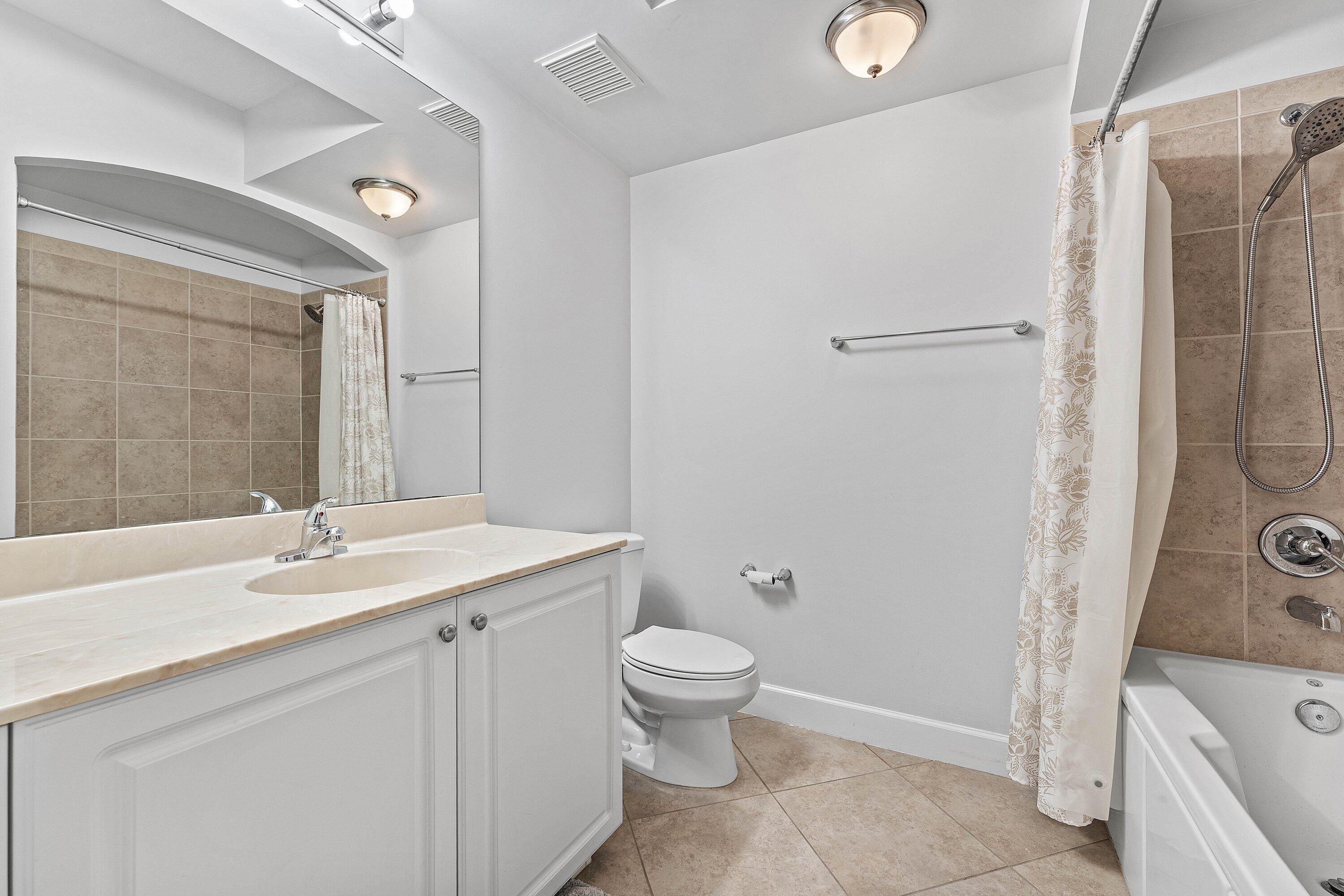 3308 Renaissance Way Boynton Beach, FL 33426 - Photo 21 of 36 Bathroom #2