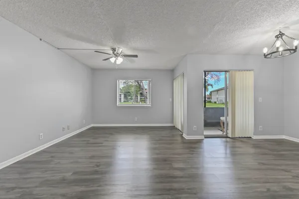 $224,900 | 6500 Chasewood Drive, Unit A, Jupiter, FL 33458