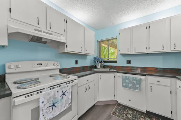 $224,900 | 6500 Chasewood Drive, Unit A, Jupiter, FL 33458