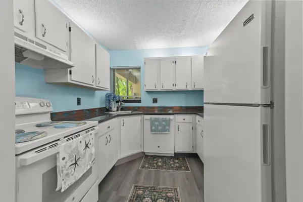 $224,900 | 6500 Chasewood Drive, Unit A, Jupiter, FL 33458