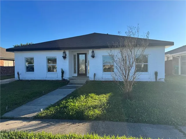 $325,000 | 57 Driftwood Boulevard, Kenner, LA 70065