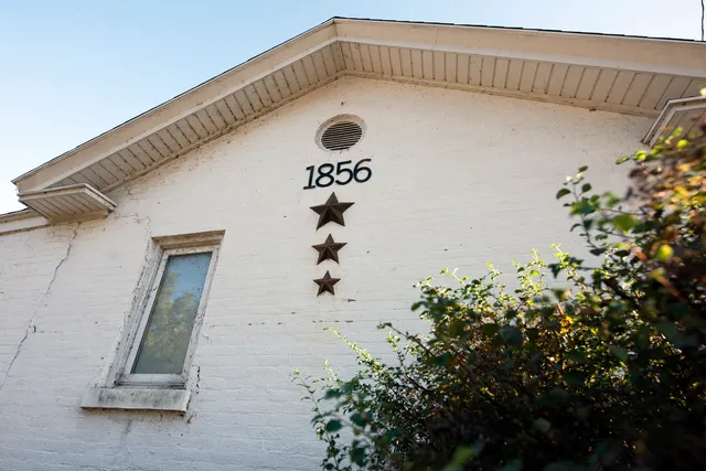 $144,900 | 716 Locust Street, Sterling, IL 61081