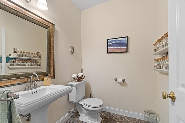 10 Babicz Road Tewksbury, MA 01876 - Photo 22 of 42