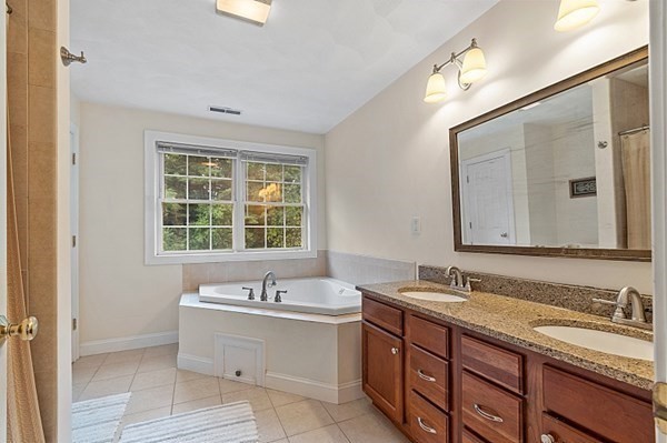 10 Babicz Road Tewksbury, MA 01876 - Photo 25 of 42