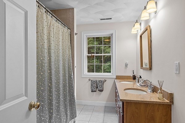 10 Babicz Road Tewksbury, MA 01876 - Photo 29 of 42