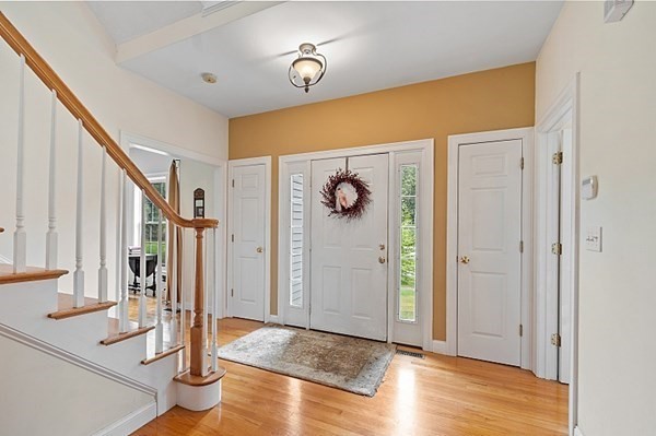 10 Babicz Road Tewksbury, MA 01876 - Photo 5 of 42