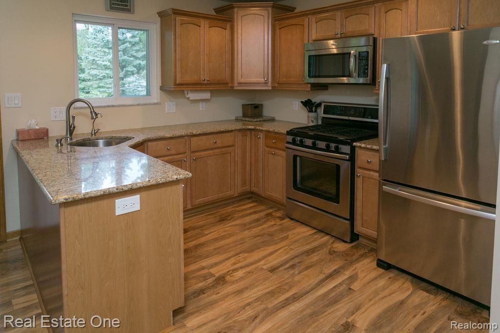 1883 Rush Lake Road Pinckney, MI 48169 - Photo 12 of 38 4Y0A1440.jpg