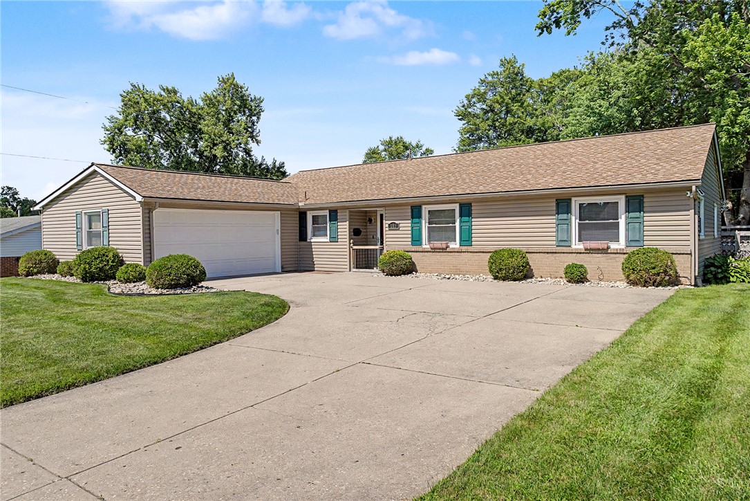 185 Broadripple Road Centerville, OH 45458 - Photo 1 of 43