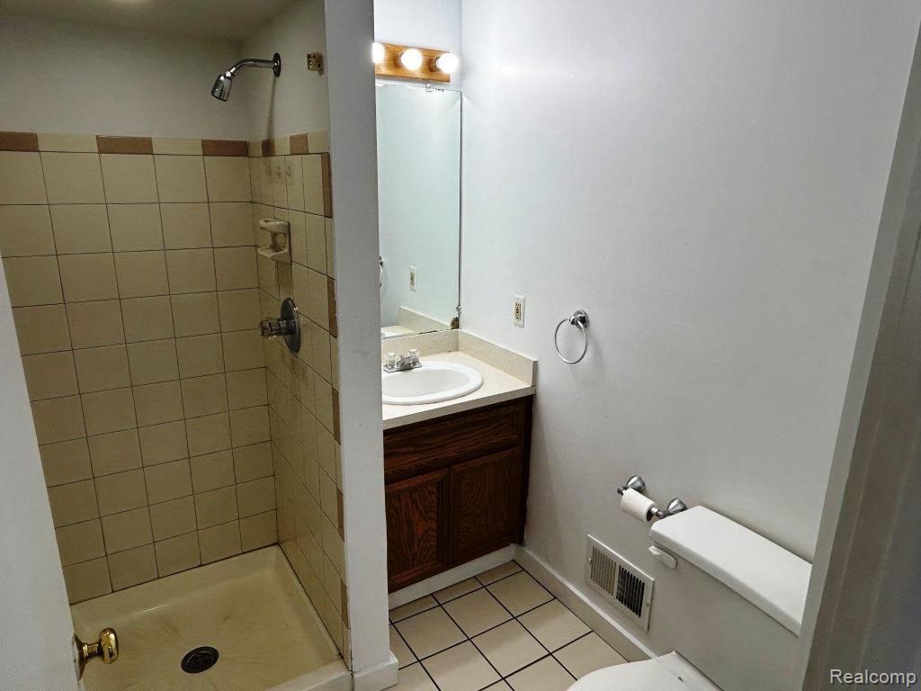 116 Gallup Street Mount Clemens, MI 48043 - Photo 6 of 13