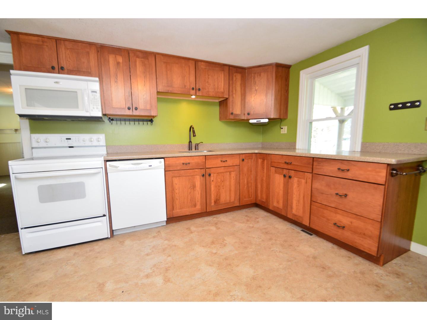 6110 Weaversville Road Bethlehem, PA 18017 - Photo 5 of 24 Gallery Image 5