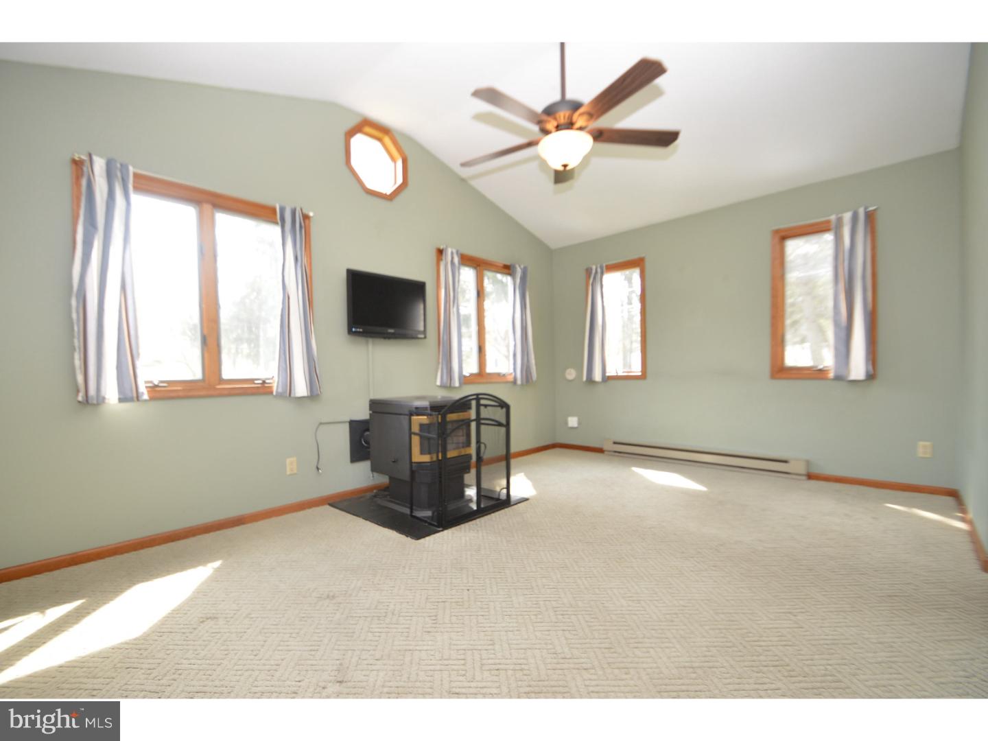 6110 Weaversville Road Bethlehem, PA 18017 - Photo 10 of 24 Gallery Image 10
