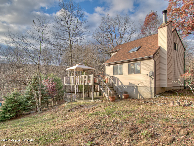 349 Minks Pond Road Bushkill, PA 18324 - Photo 13 of 13 Front