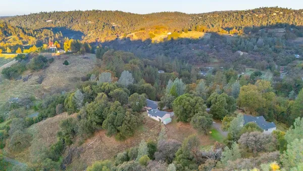 $549,000 | 19617 Victoria Drive, Grass Valley, CA 95949