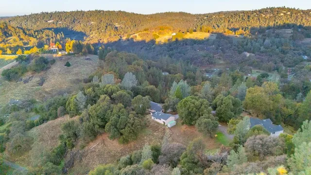 $575,000 | 19617 Victoria Drive, Grass Valley, CA 95949