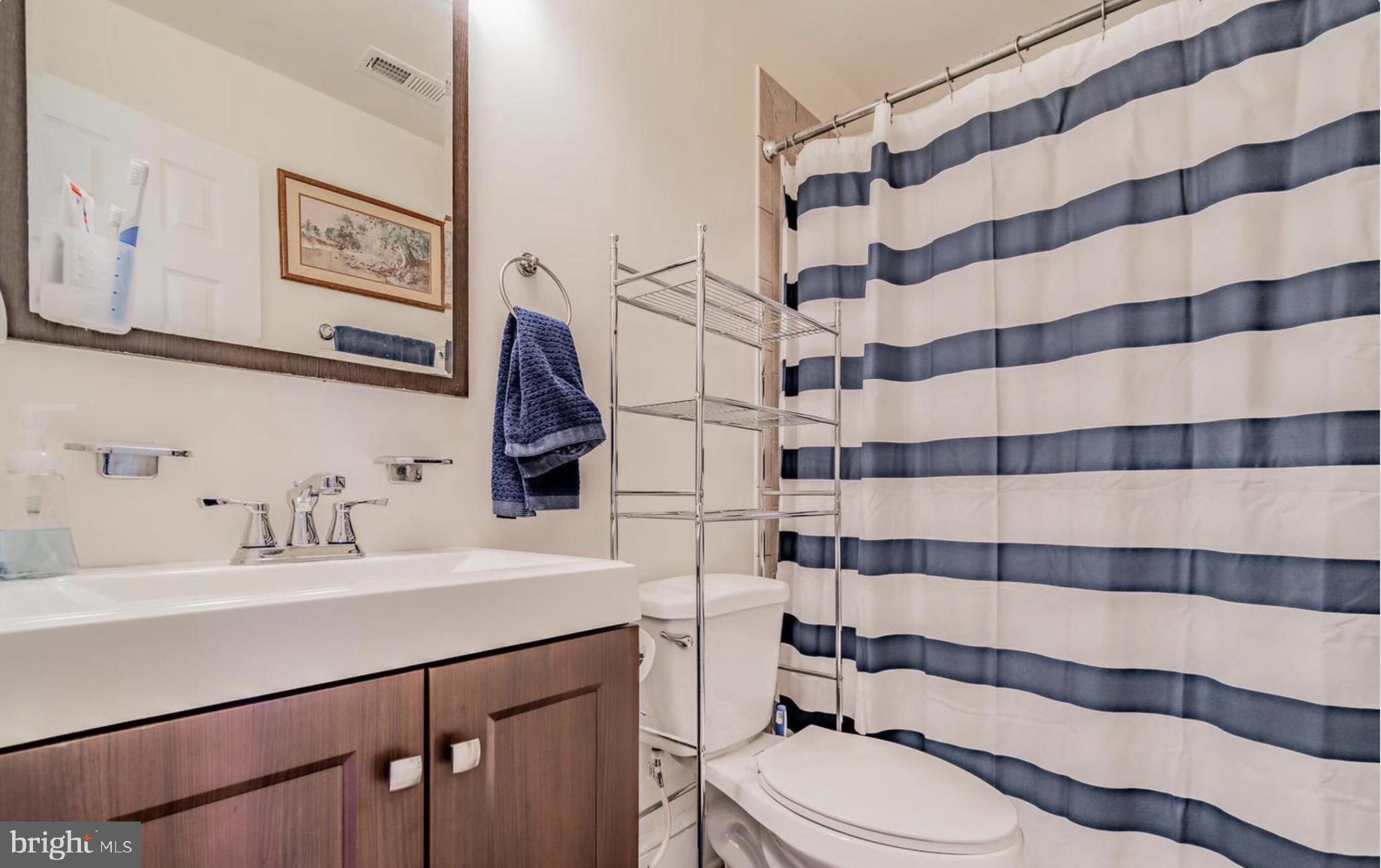 1133 D Street Northeast Washington, DC 20002 - Photo 5 of 22