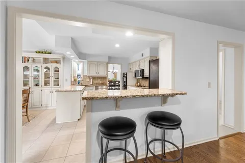 $649,500 | 11920 Windsor Drive, Leawood, KS 66209