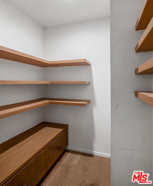 12106 Maxwellton Road Studio City, CA 91604 - Photo 14 of 38