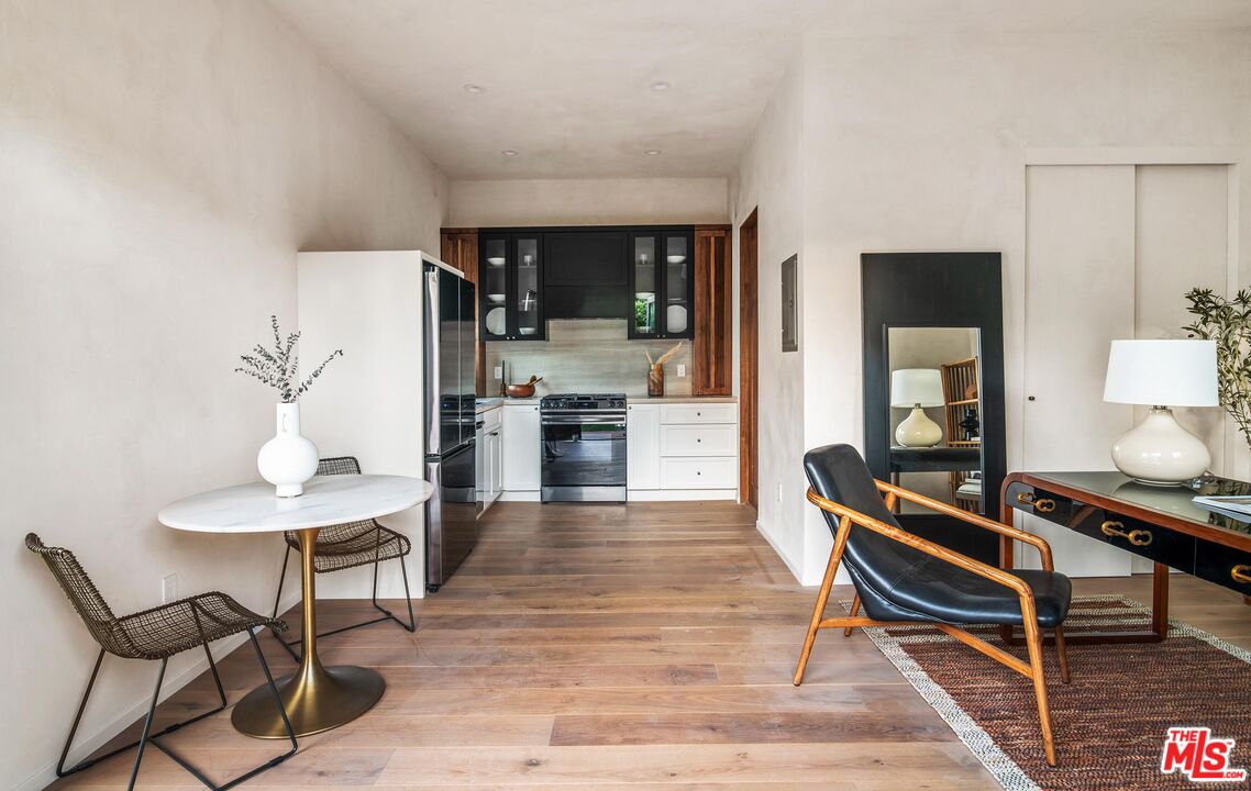 12106 Maxwellton Road Studio City, CA 91604 - Photo 32 of 38