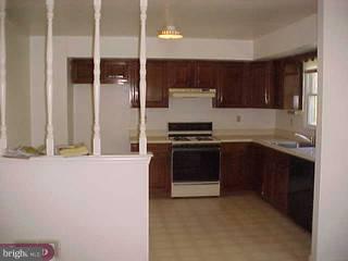 953 Timber Lane Reading, PA 19608 - Photo 4 of 6 Gallery Image 4