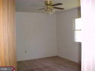 953 Timber Lane Reading, PA 19608 - Photo 5 of 6 Gallery Image 5