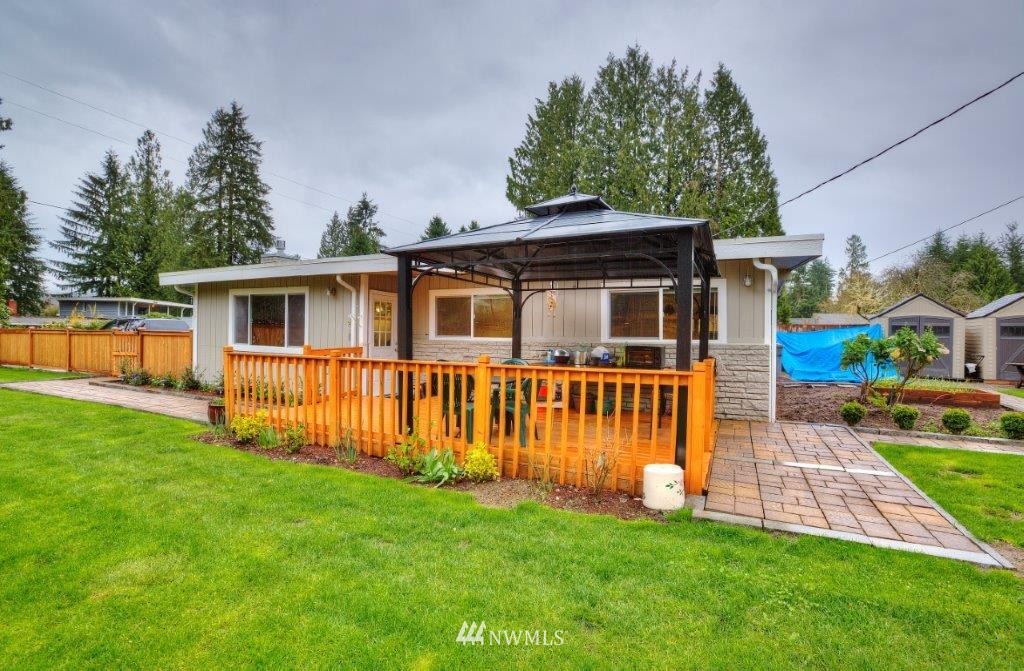 19403 Southeast 168th Street Renton, WA 98058 - Photo 15 of 17