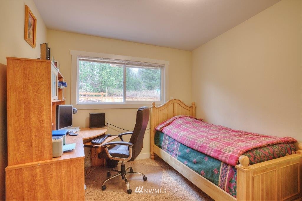 19403 Southeast 168th Street Renton, WA 98058 - Photo 8 of 17