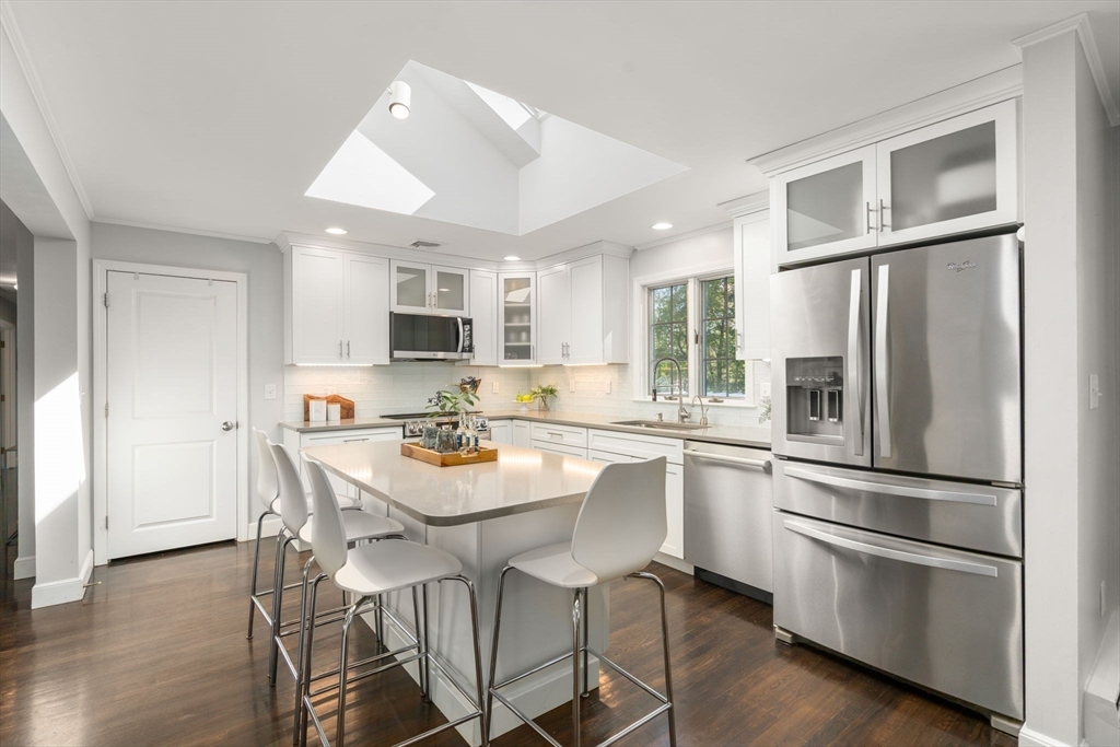 13 Pinecrest Road Andover, MA 01810 - Photo 8 of 40