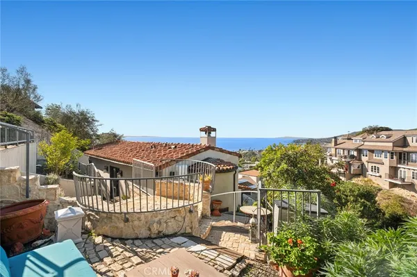 $4,995,000 | 2100 Crestview Drive, Laguna Beach, CA 92651