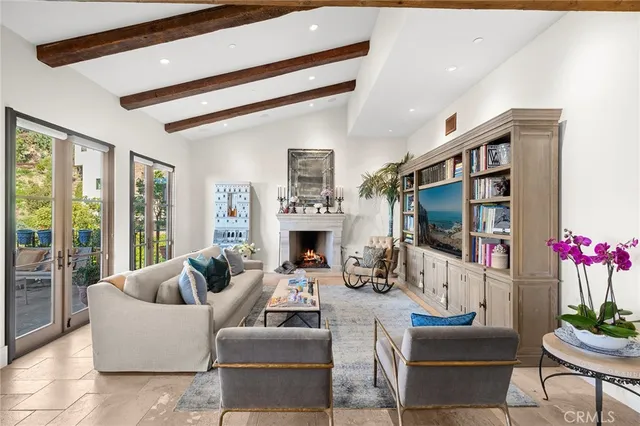 $5,495,000 | 2100 Crestview Drive, Laguna Beach, CA 92651
