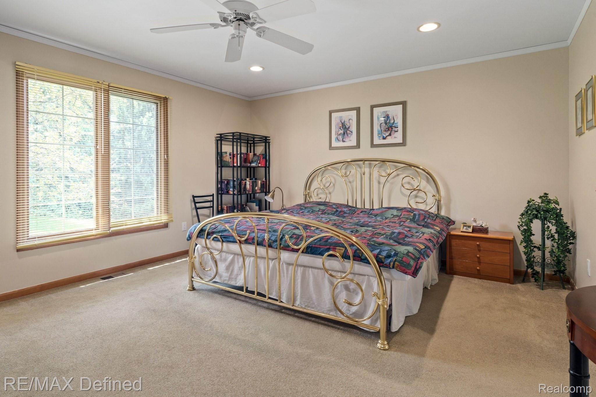 1337 Lomas Verdes Rochester, MI 48306 - Photo 20 of 37 1337-Lomas-Verdes-25.jpg