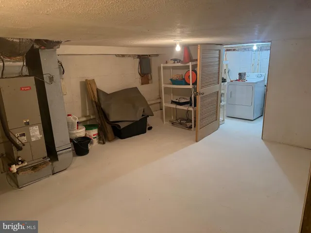 a view of a storage & utility room