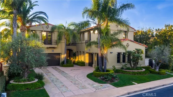 $11,950,000 | 9 Vista Alberi, Newport Coast, CA 92657