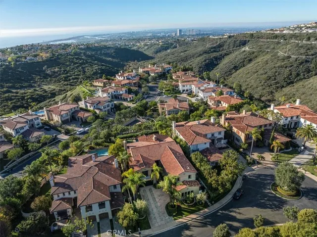$13,950,000 | 9 Vista Alberi, Newport Coast, CA 92657