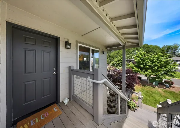 $320,000 | 1389 Bayview Court, Unit 202, Blaine, WA 98230