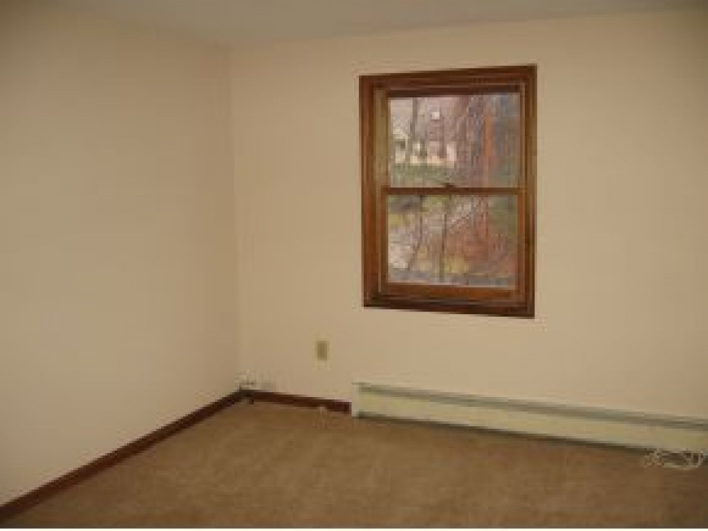 8 Al Street Derry, NH 03038 - Photo 13 of 17 Gallery Image 13