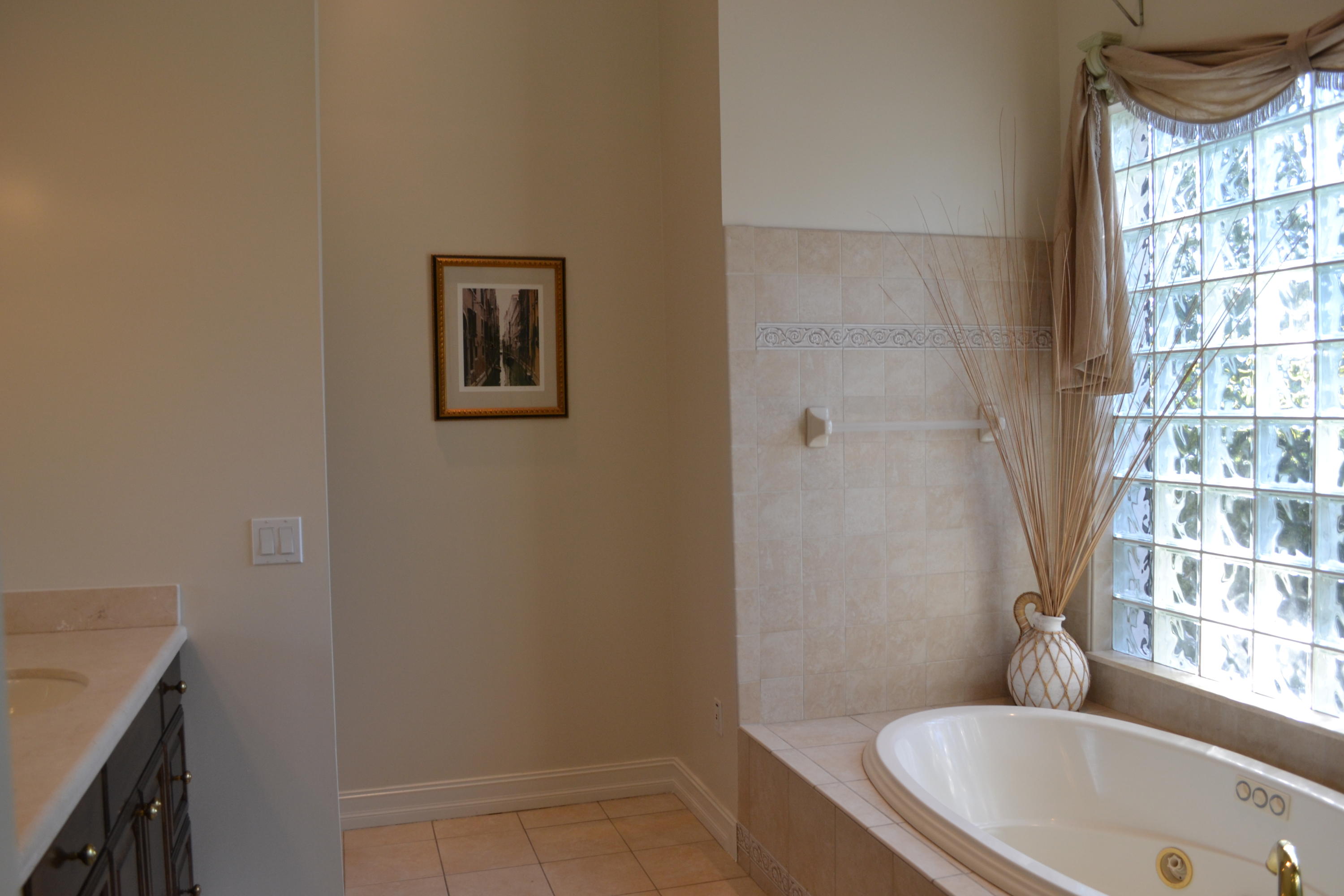 1495 Addison Avenue Boca Raton, FL 33486 - Photo 22 of 46 Master BA 2