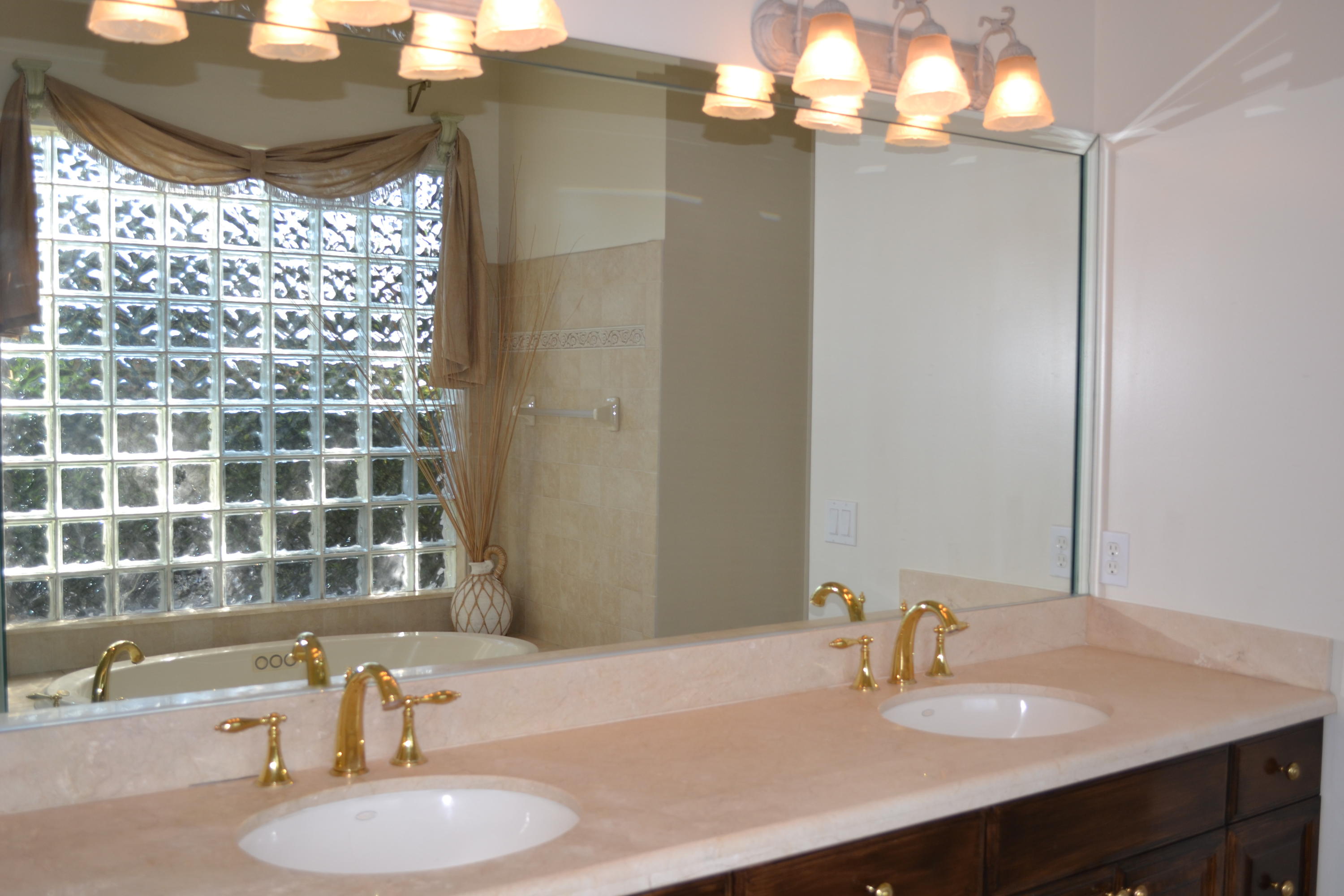 1495 Addison Avenue Boca Raton, FL 33486 - Photo 23 of 46 Master BA Brass Fixtures