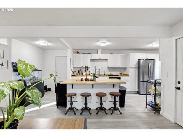 $359,000 | 380 Northwest Cary Street, Winston, OR 97496