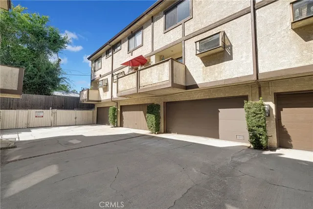 a view of an house with street